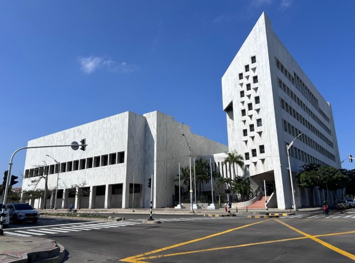 La política monetaria colombiana mantiene tasas elevadas